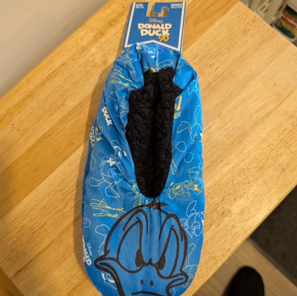 Disney Donald Duck Blue Slippers Mens Size LG Brand New with tag from Mad Engine